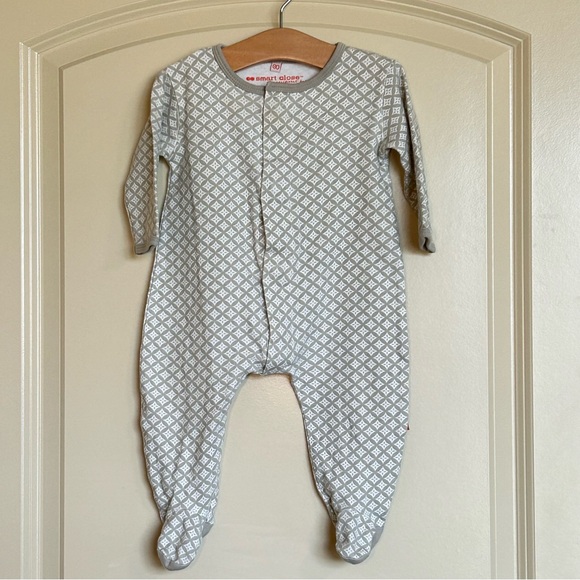 9M Magnificent Baby Footie - Picture 1 of 5